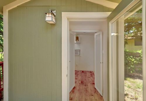 11903 Bobcat Trl, Austin TX exterior