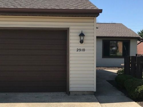 2910 Heritage Dr, Champaign, IL 61822-7375