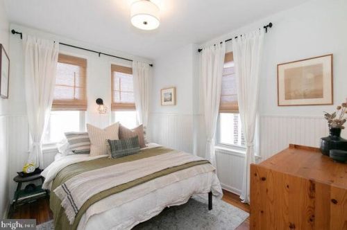 2536 Collins St, Philadelphia PA 19125-1407 exterior