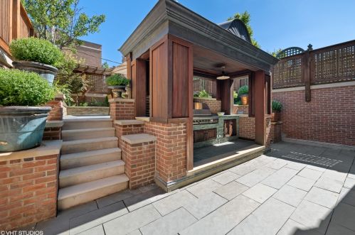 1845 Orch St, Chicago IL 60614-5106 exterior