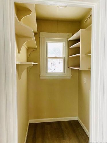 44 Wilcox St, New Britain CT 06051-1209 exterior