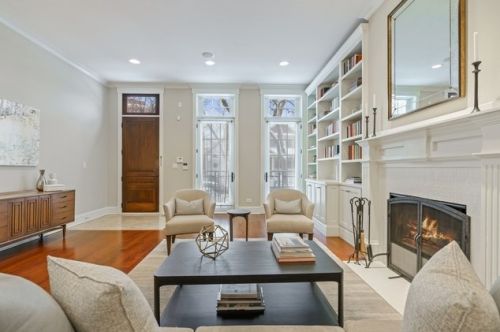 1309 Nelson St, Chicago IL 60657-3042 exterior