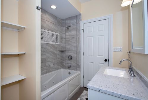 10350 Indiana Ave, Chicago IL  60628-2850 exterior