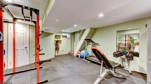 59 Mountainview Ave, Nutley NJ 07110-2233 exterior