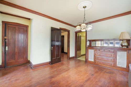 1409 Lawler Ave, Chicago IL 60630-1628 exterior