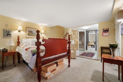 104 Revere St, Boston MA exterior