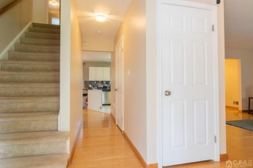 122 Dewolfe St, Edison NJ  08817-5145 exterior