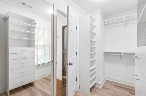 1371 Edmund Ct, Atlanta GA  30306-2236 exterior