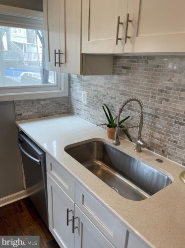 5628 Loretto Ave, Philadelphia PA 19149-3211 exterior