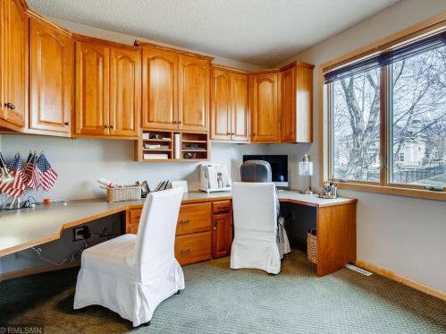 8932 Highview Ln, Saint Paul MN 55125-4921 exterior