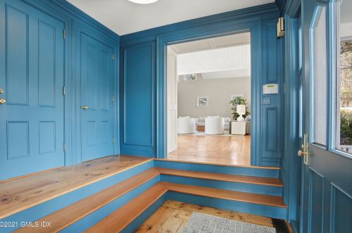 6 Golf Club Rd, Greenwich, CT 06830-4848