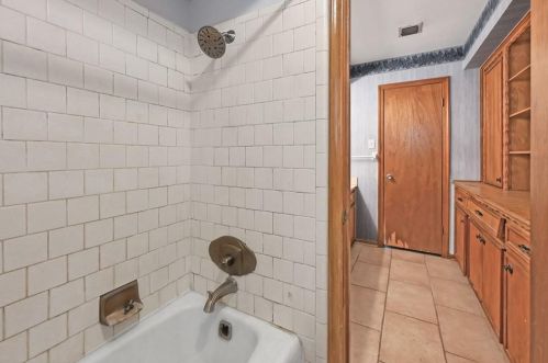 1717 Walnut Ln, Humble TX 77339-3454 exterior