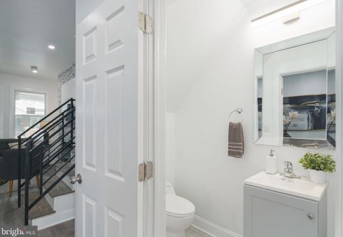 5822 Catharine St, Philadelphia PA  19143-2418 exterior