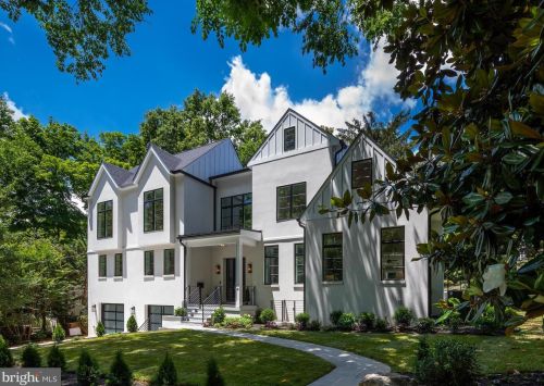 3036 Arizona Ave, Washington DC  20016-3419 exterior