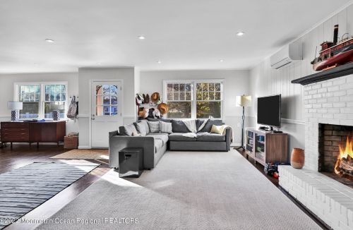 513 Clb Dr, Point Pleasant Beach NJ 08742-5017 exterior