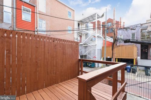 2010 Hillyer Pl, Washington DC 20009-1006 exterior