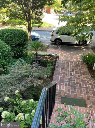 162 Tennessee Ave, Washington DC 20002-6426 exterior