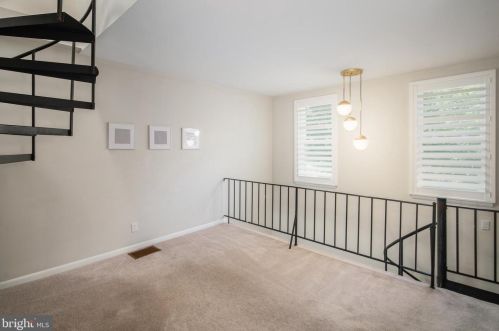 807 18 St, Philadelphia PA 19130-1502 exterior