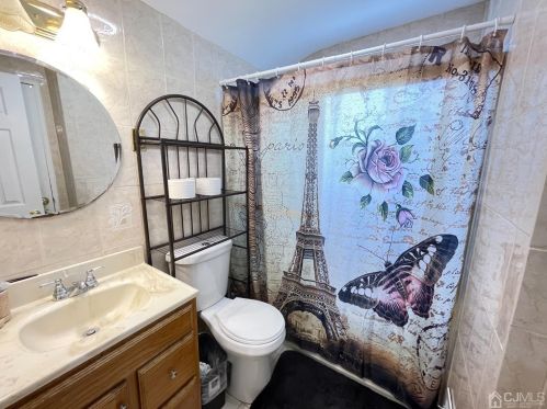 757 Shannon Ave, Perth Amboy NJ 08861-1630 exterior