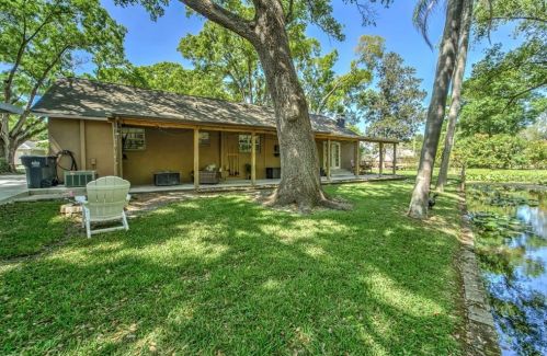 8919 Arrawana Ave, Tampa FL 33614-1810 exterior