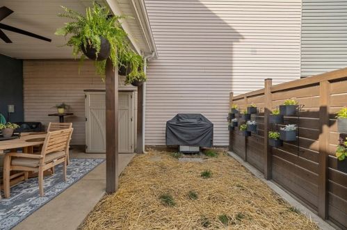 4916 Hatfield St, Pittsburgh PA 15201-2727 exterior