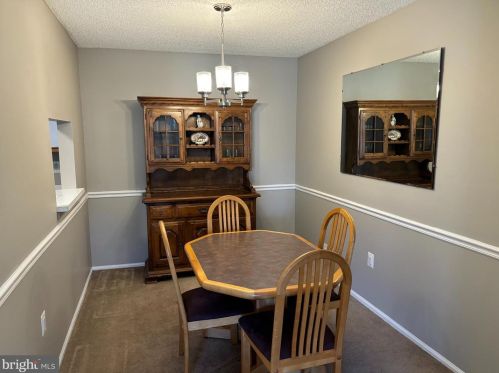 2 Aspen Ct, Trenton NJ  08619-4601 exterior