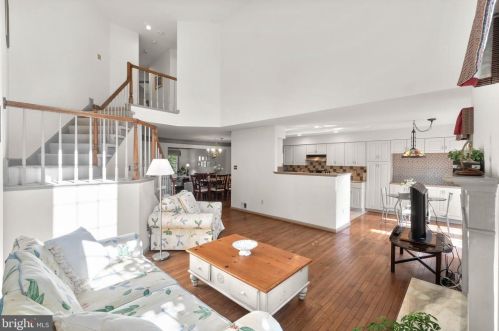 10960 Bloomingdale Dr, Rockville MD 20852-5550 exterior