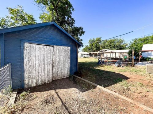 507 Reiman St, Seymour TX 76380-2555 exterior