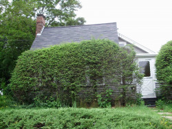 69 Elliot St, Newton, MA 02461-1627