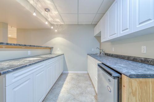 27526 Rolling Pines Ct, Lawton MI 49065-8601 exterior