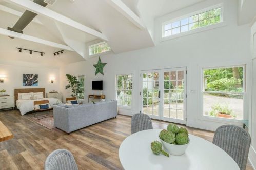 1308 Fairview Rd, Atlanta GA 30306-4612 exterior