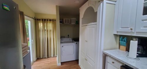 2383 Baker Rd, Atlanta GA 30318-6263 exterior