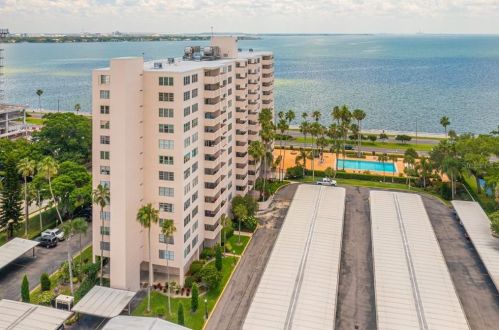 2401 Bayshore Blvd, Tampa FL  33629-7349 exterior