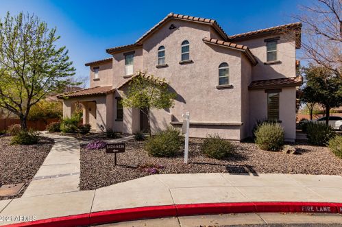 5424 Chisum Trl, Phoenix, AZ 85083-6358