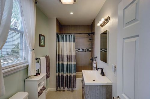 15 Armington Ave, Providence RI 02908-5202 exterior