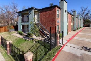 4622 Monarch St, Dallas TX  75204-4793 exterior