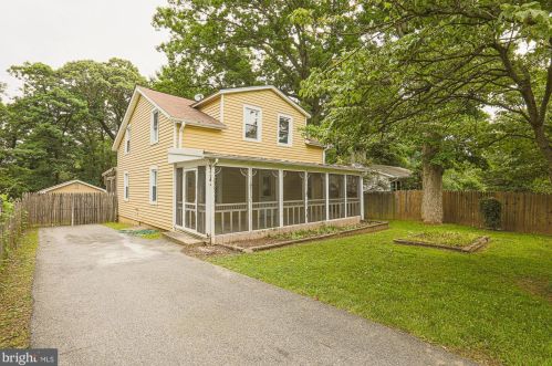 800 Hollywood Ave, Silver Spring, MD 20904-3033