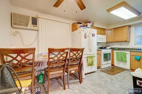 450 Kipp Ave, Hasbrouck Heights NJ 07604-1217 exterior