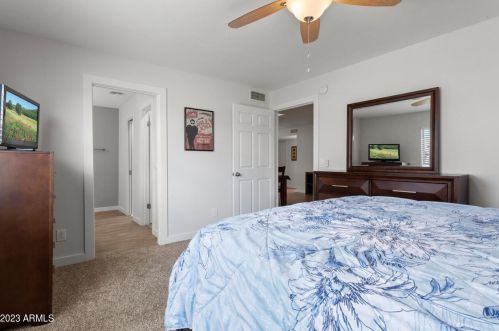 2519 Bluefield Ave, Phoenix AZ  85032-8004 exterior