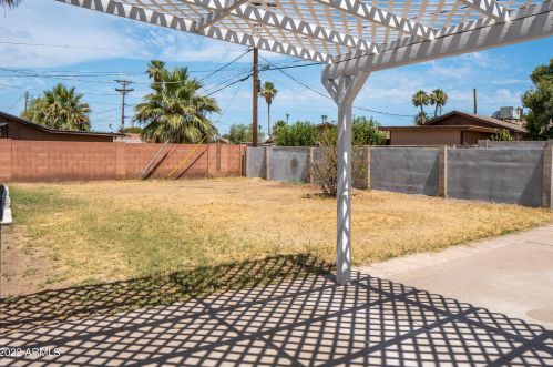 3426 Elm St, Phoenix AZ 85033-1039 exterior