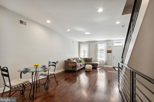 1304 18 St, Philadelphia PA 19140-1015 exterior