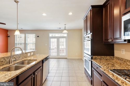 1449 Braden Loop, Glen Burnie MD 21061-5017 exterior