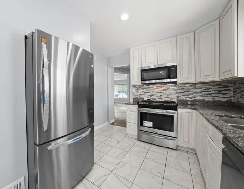 6538 Foster Ave, Chicago IL  60656-2245 exterior