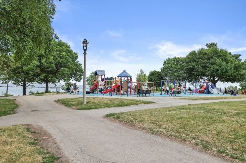 2867 Superior St, Milwaukee WI  53207-2550 exterior