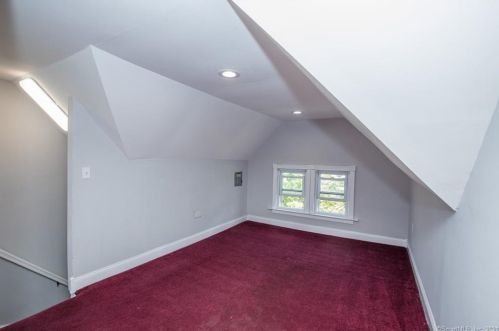 67 Orchard St, Wallingford CT 06492-4130 exterior