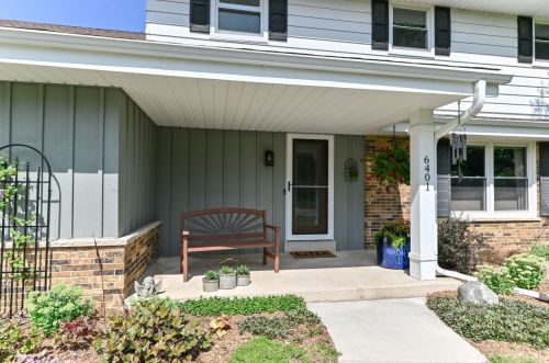 6401 Sunset Ln, Milwaukee, WI 53217-4142