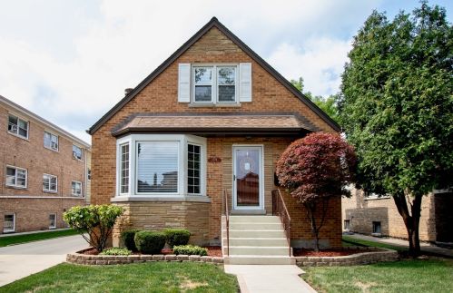 5528 Parkside Ave, Chicago, IL 60638-2815