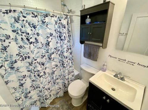 54 Fifth St, Old Bridge NJ exterior