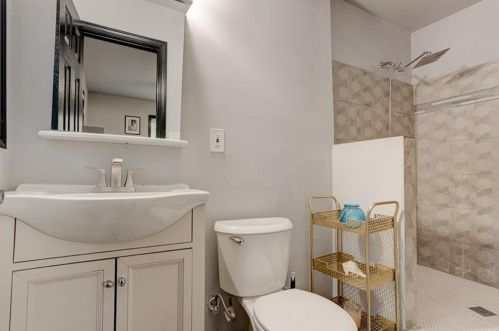 1898 Lisbon Dr, Atlanta GA  30310-4916 exterior