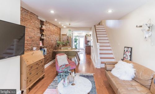 1424 Clarion St, Philadelphia PA  19147-4921 exterior